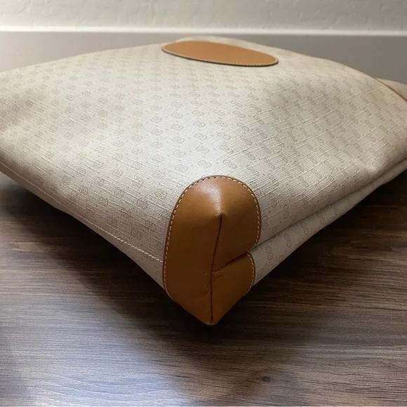 VINTAGE Gucci Micro GG Monogram Cream Tote - Picture 5 of 14